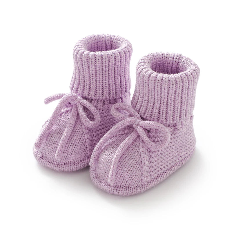 LittleMaylah™ Knitted Baby Booties (0–18M) Soft, cozy, and adorable knitted baby shoes for newborn boys and girls. Perfect for keeping tiny feet warm and stylish. Ideal for everyday wear or as a baby shower gift.