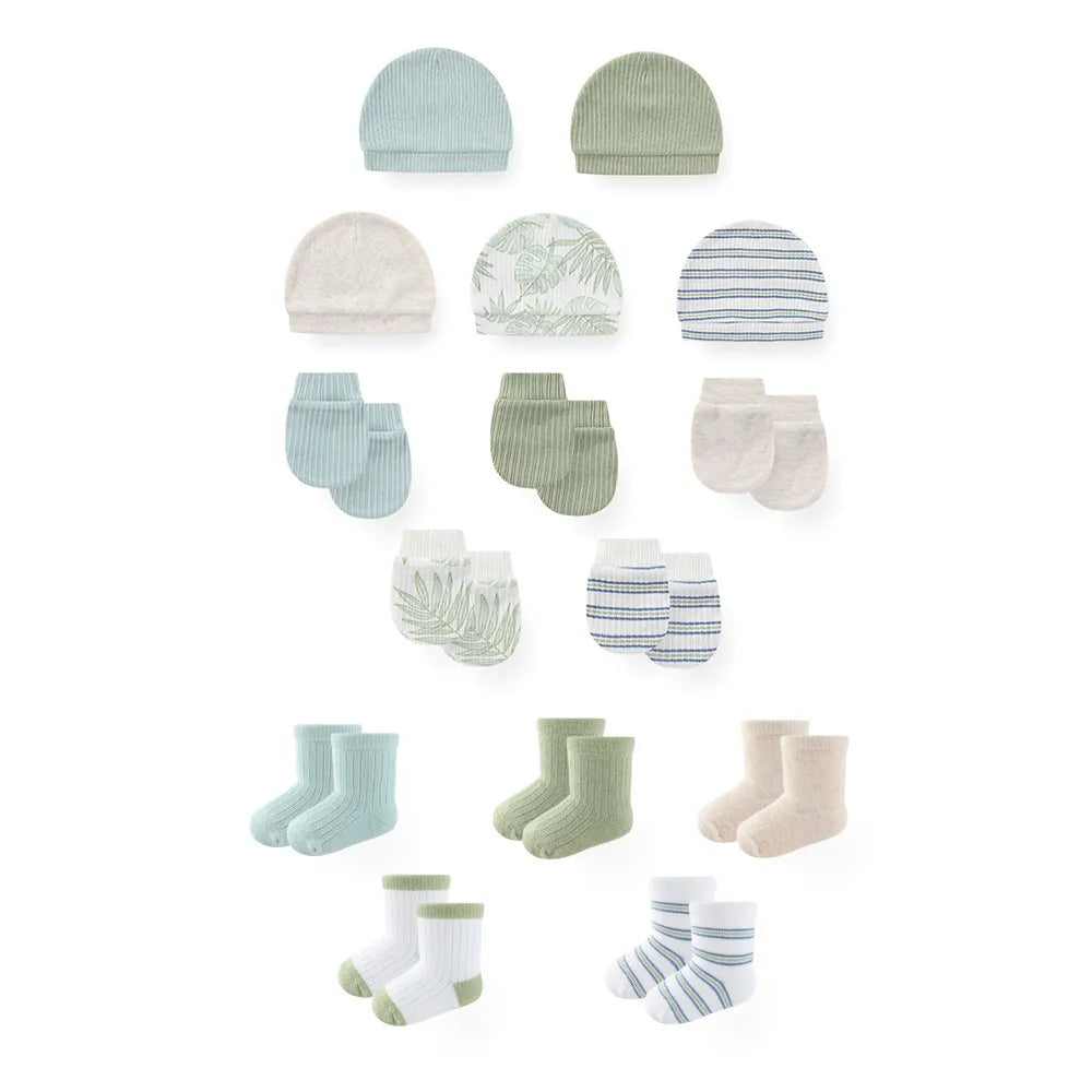 LittleMaylah™ 15-Piece Newborn Baby Accessories Set – 100% Cotton Hats, Gloves & Socks with Cartoon Prints (0-6M, Unisex)