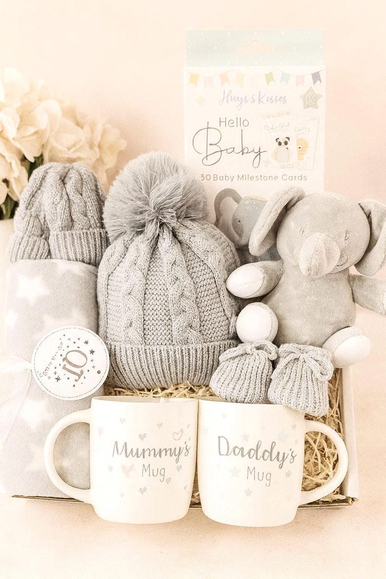 LittleMaylah™ Luxury Unisex Baby Gift Box – Newborn Hamper with Blanket, Soft Toy, Milestone Cards & Parent Mugs