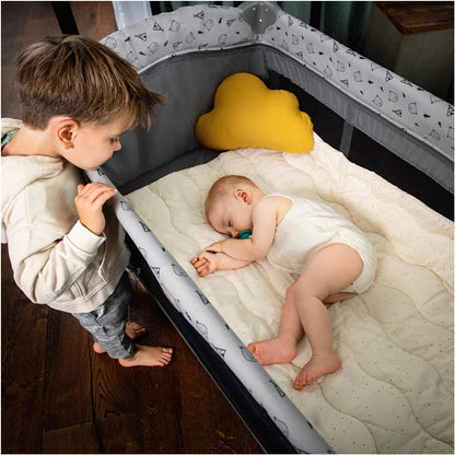 LittleMaylah™ | Hauck Sleep N Play Center, Stars – Travel Cot & Changing Station