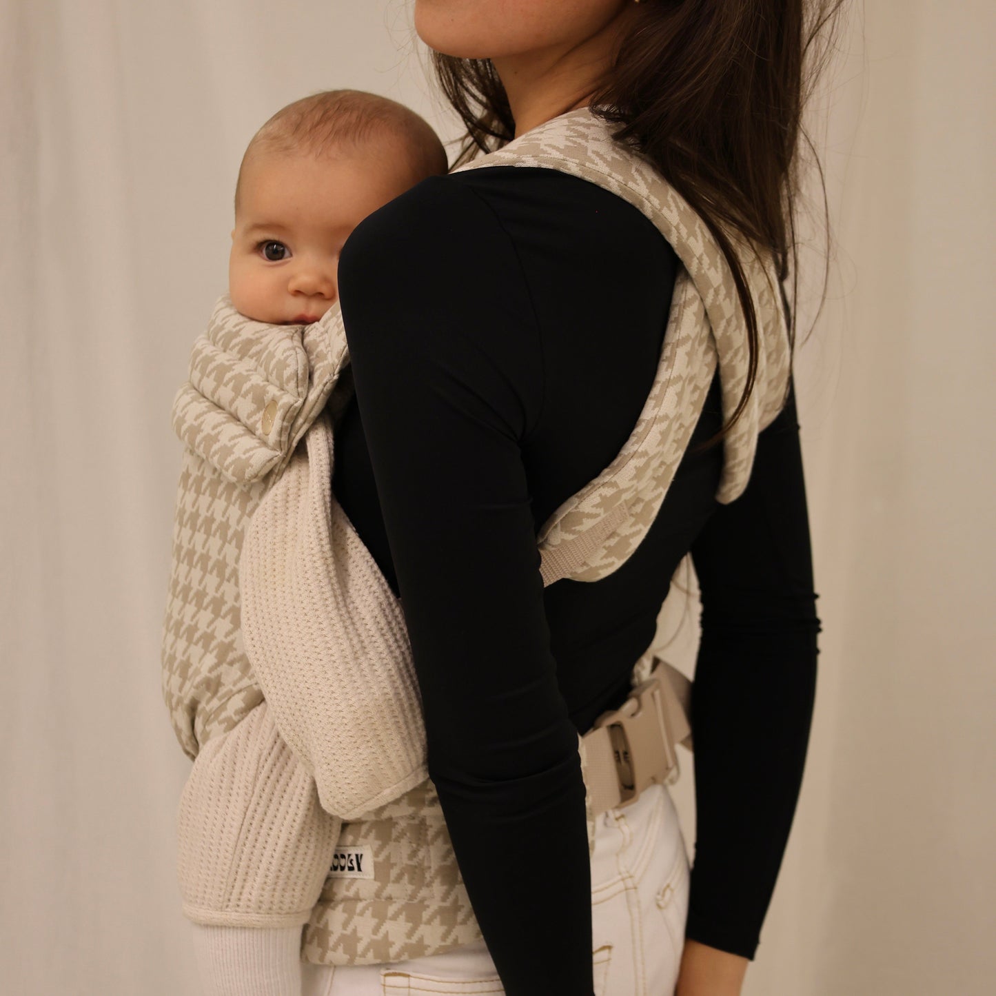 LitlleMaylah™ Baby carrier - Classic Beige Houndstooth