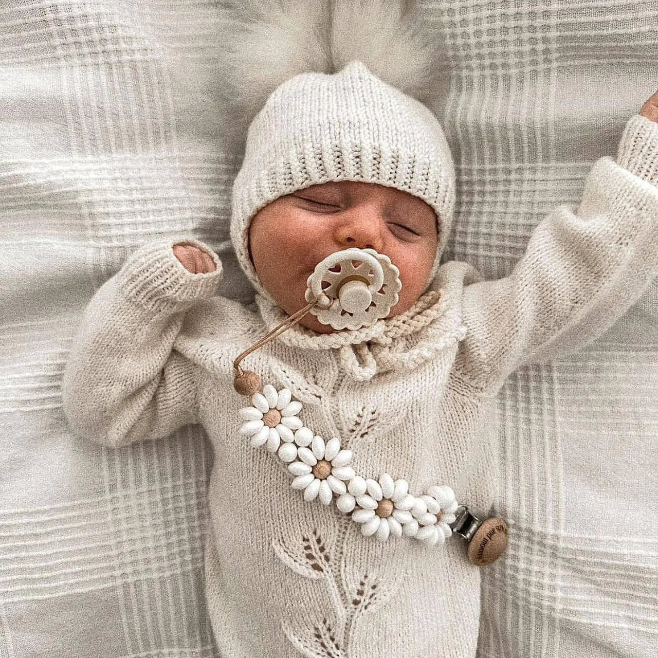 LittleMaylah™ Silicone Pacifier Clip Soft Flower