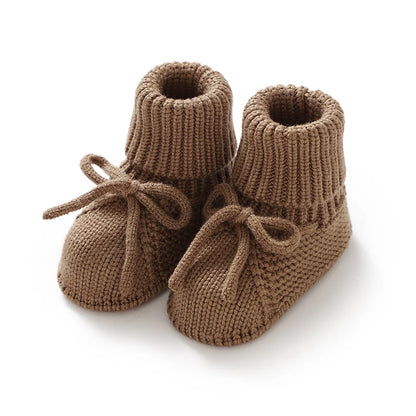 LittleMaylah™ Knitted Baby Booties (0–18M) Soft, cozy, and adorable knitted baby shoes for newborn boys and girls. Perfect for keeping tiny feet warm and stylish. Ideal for everyday wear or as a baby shower gift.