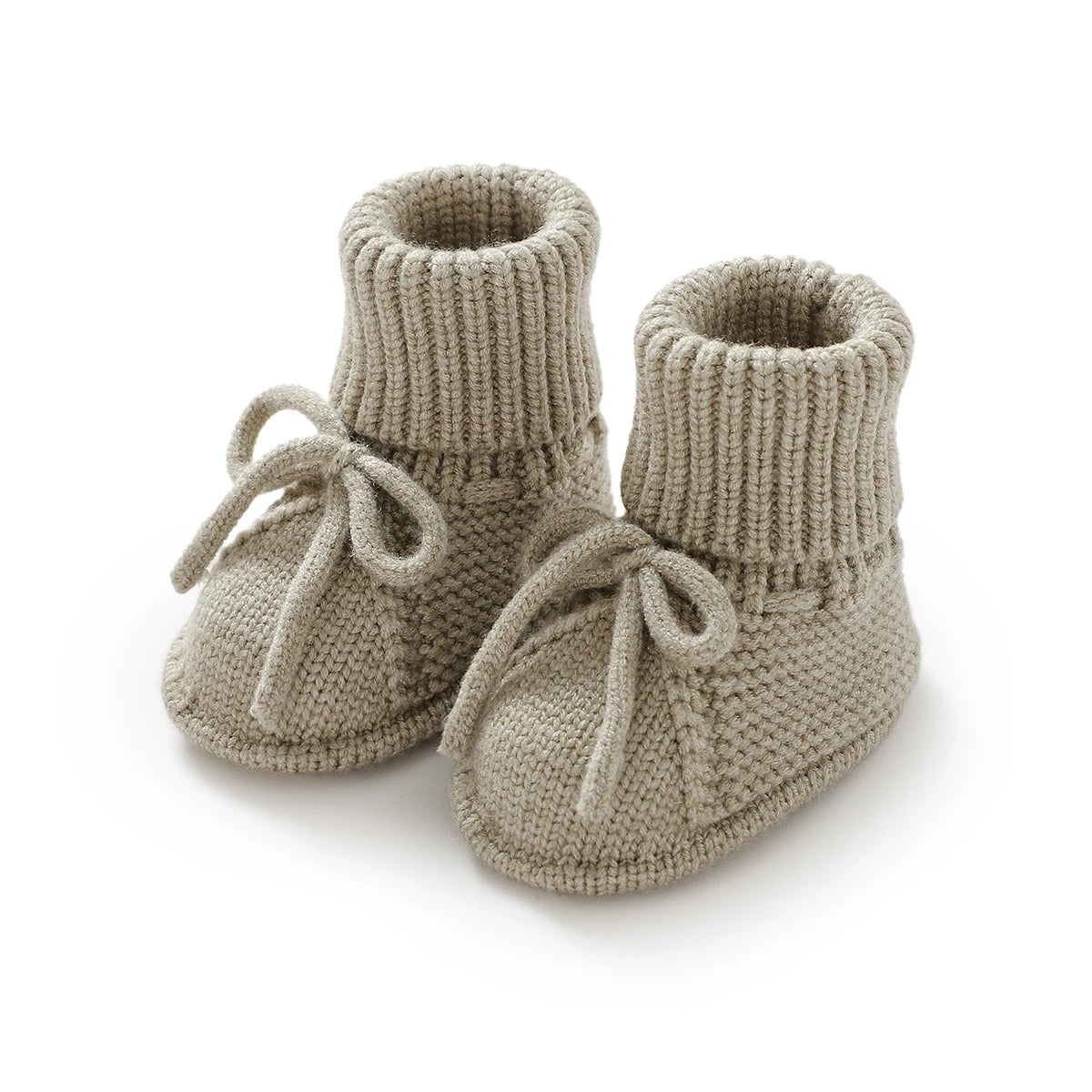 LittleMaylah™ Knitted Baby Booties (0–18M) Soft, cozy, and adorable knitted baby shoes for newborn boys and girls. Perfect for keeping tiny feet warm and stylish. Ideal for everyday wear or as a baby shower gift.