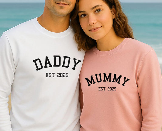 LittleMaylah™ New Mum & Dad Sweatshirt – Mummy To Be & Daddy To Be Gift, New Parents Jumper
